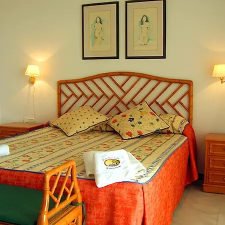 Ona Marina Arpon-3
